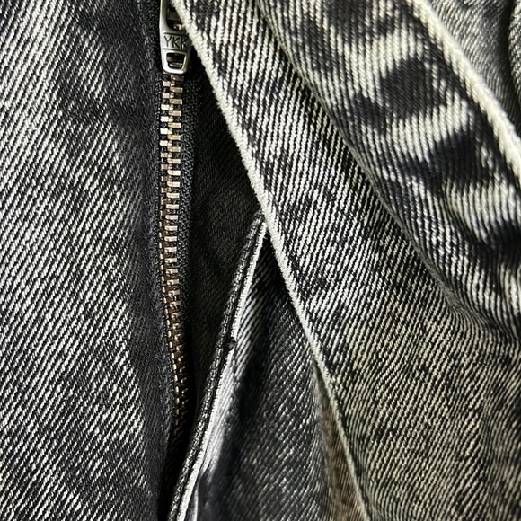 Blank NYC When In Rome Black Acid Wash High Waist Paperbag Jeans Size 25 - Picture 7 of 14